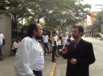 Presidente do SINCAB, Canindé Pegado, dá entrevista para emissora de Televisão, durante manifestações em frente a sede de empresa na rua Verbo Divino em São Paulo.